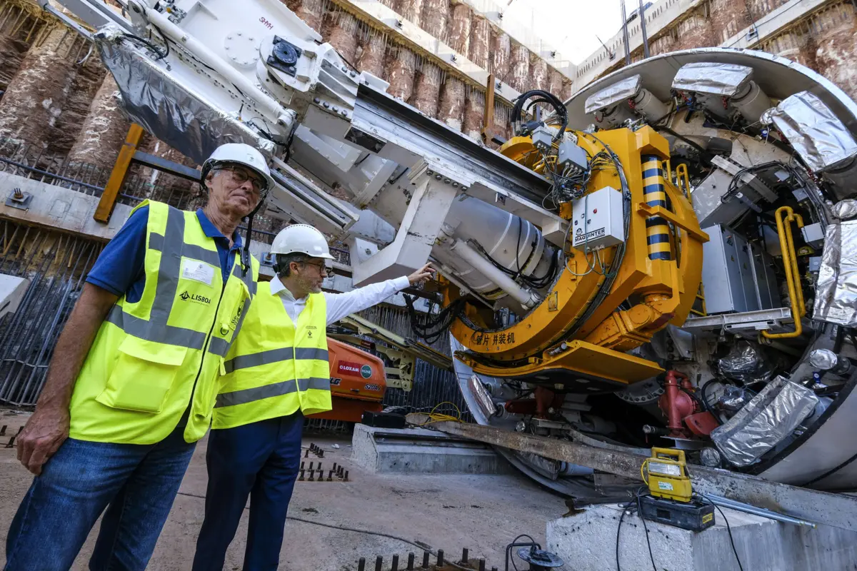 Máquina foi feita à medida na China