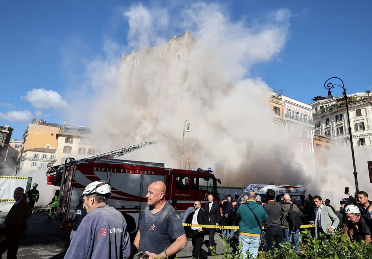 A torre estava a ser alvo de obras de renovação