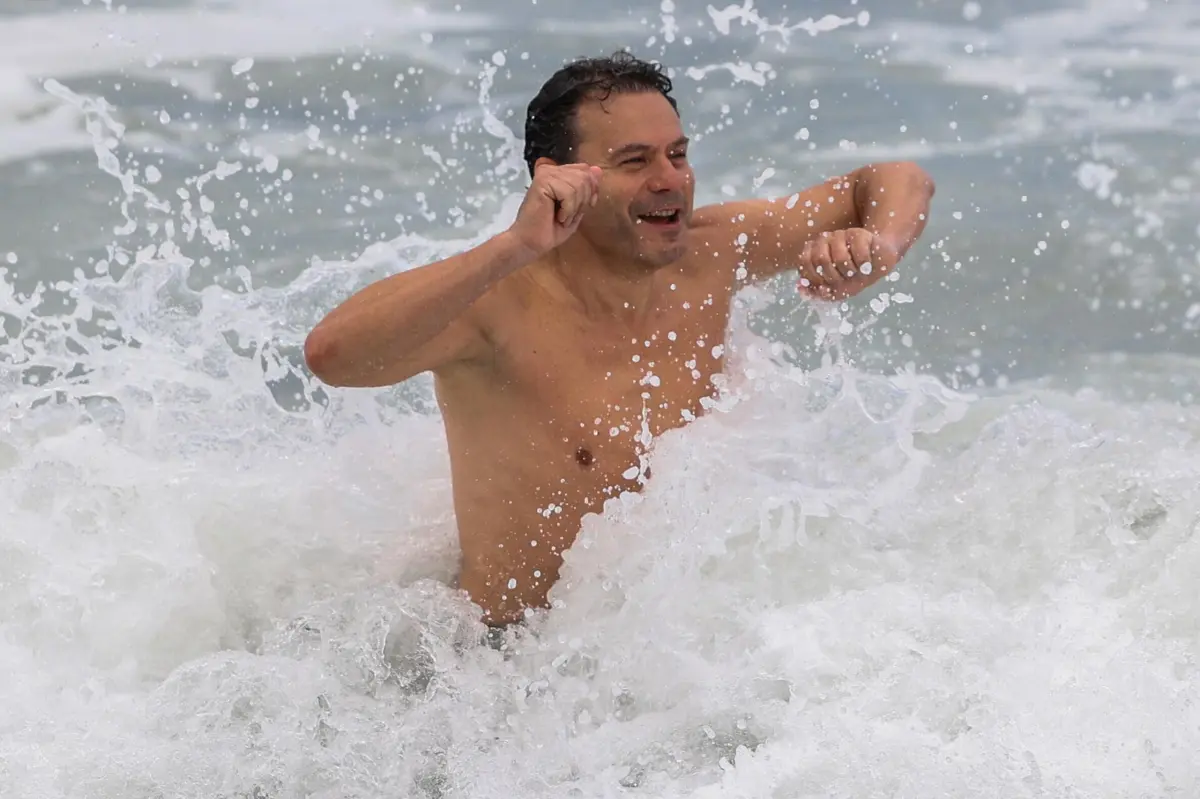 Luís Montenegro goza férias em agosto, com a Festa do Pontal pelo meio