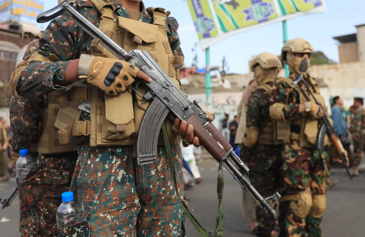 As forças xiitas Huthi que controlam o Iémen, com o apoio do Irão, reivindicaram na terça-feira o ataque contra o aeroporto Ben Gurion