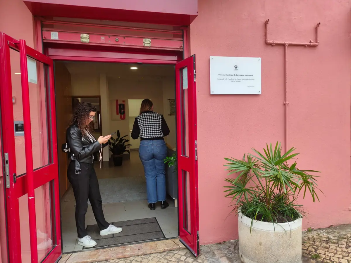 Nova unidade para sem-abrigo no Bairro do Armador, em Marvila, Lisboa, tem 15 camas