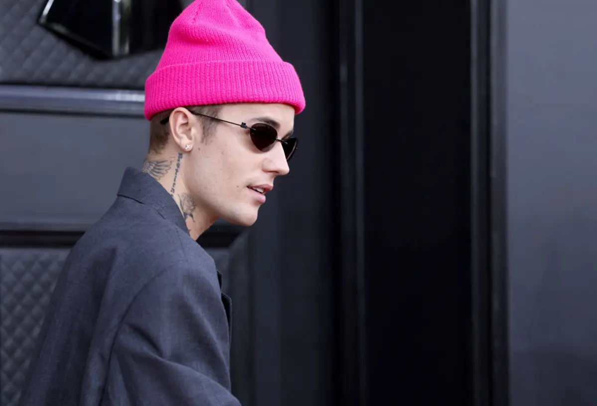 Justin Bieber deixou a direção executiva da marca Drew House, que fundou em 2018