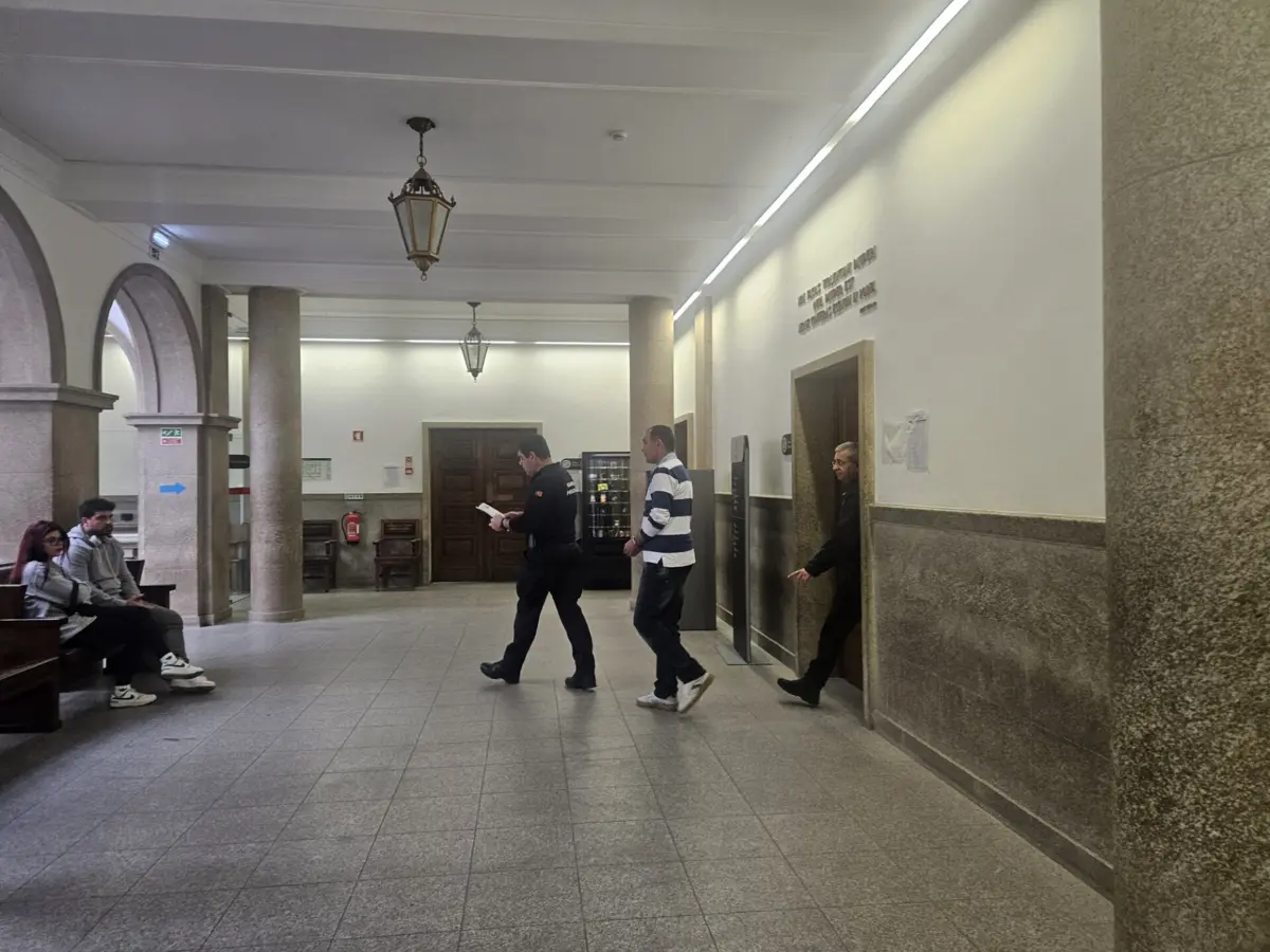 Tribunal de Bragança condenou padrasto a 16 anos de prisão por esfaquear bebé