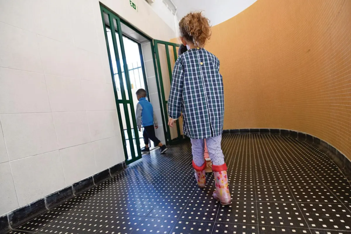 Milhares de crianças estão em lista de espera