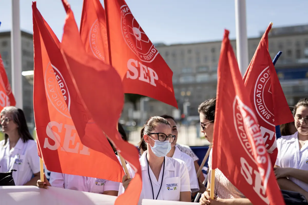 Enfermeiros em greve esta sexta-feira