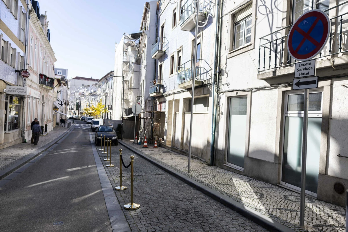 Hotel de luxo acentua queixas de estacionamento em Aveiro