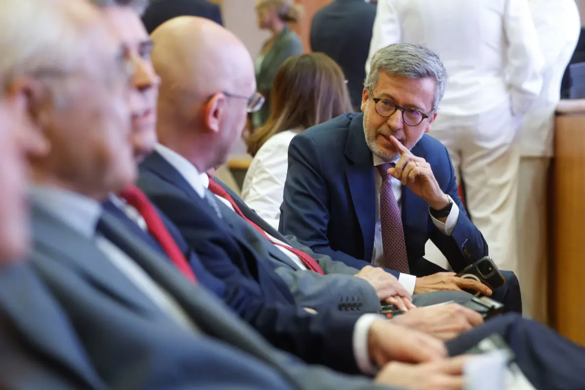 A atribuição de competências criminais às polícias municipais é defendida por Carlos Moedas