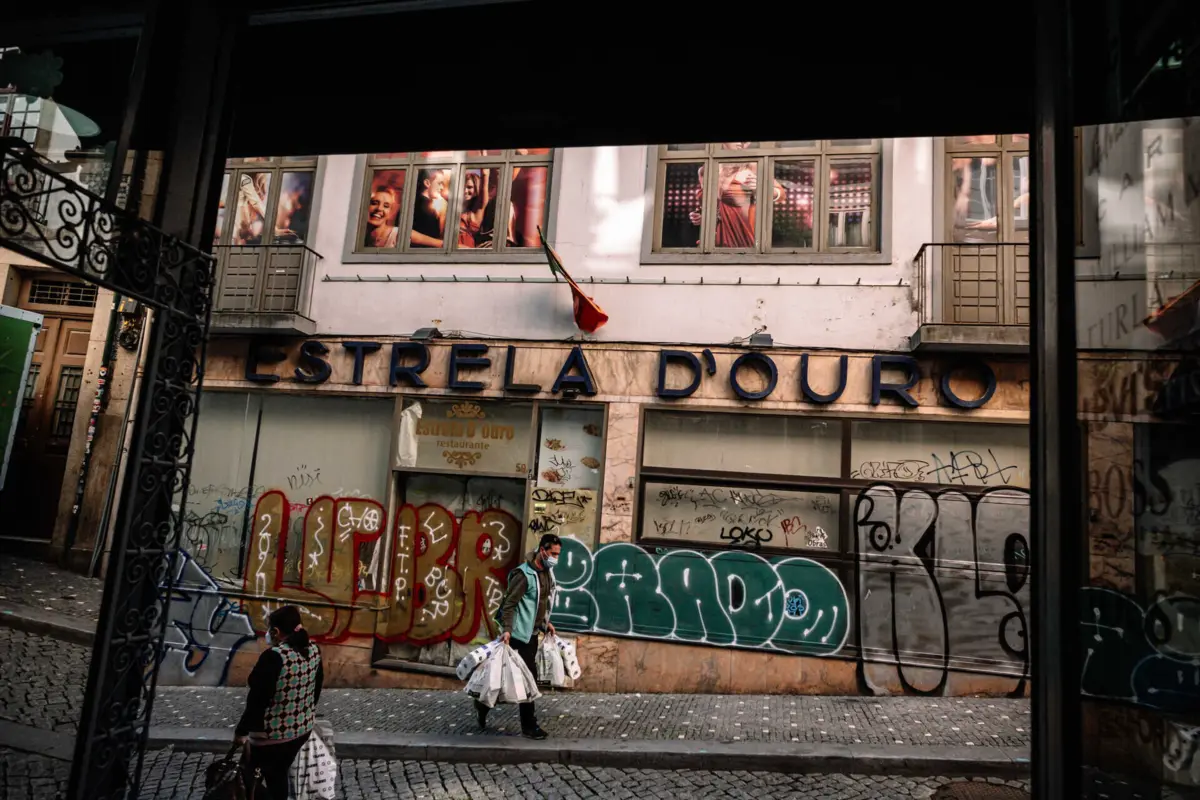 Desde 2019, mais de 7800 restaurantes encerraram no país