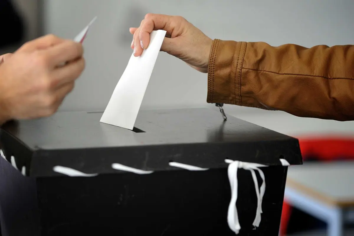 Eleições antecipadas a 10 de março