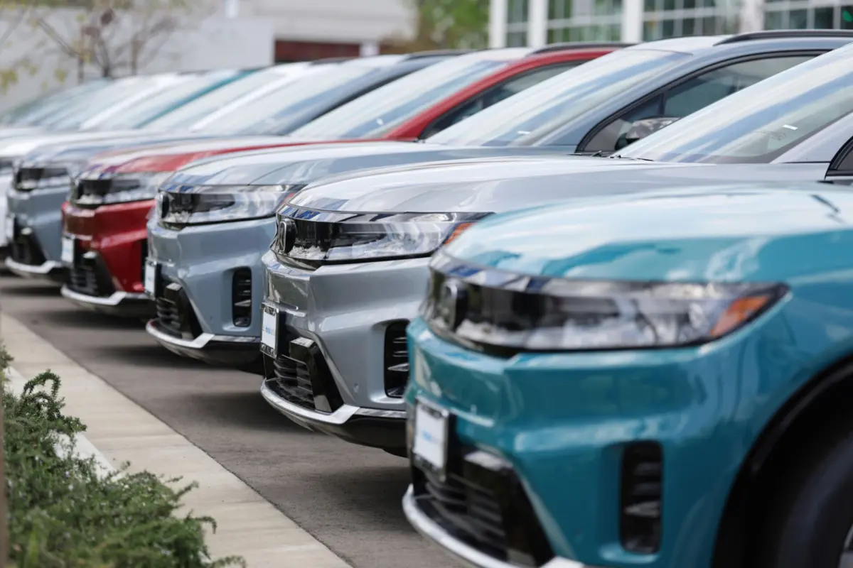 Empresa lamentou caso, mas não especificou em que consistiu o comportamento inadequado do diretor