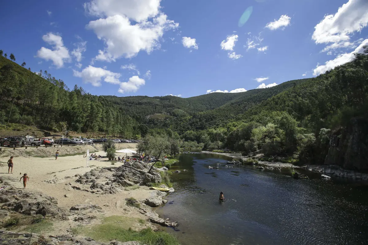 Praia fluvial do Areinho, em Arouca