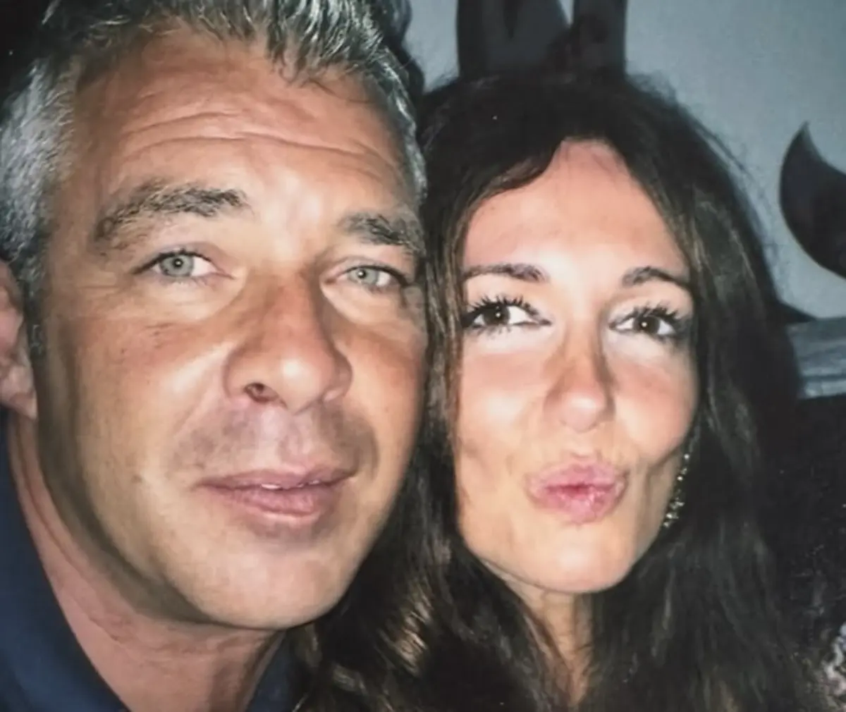 Estela Rito Costa celebrou esta quinta-feira o primeiro beijo trocado com Jorge Costa, de quem ficou viúva recentemente