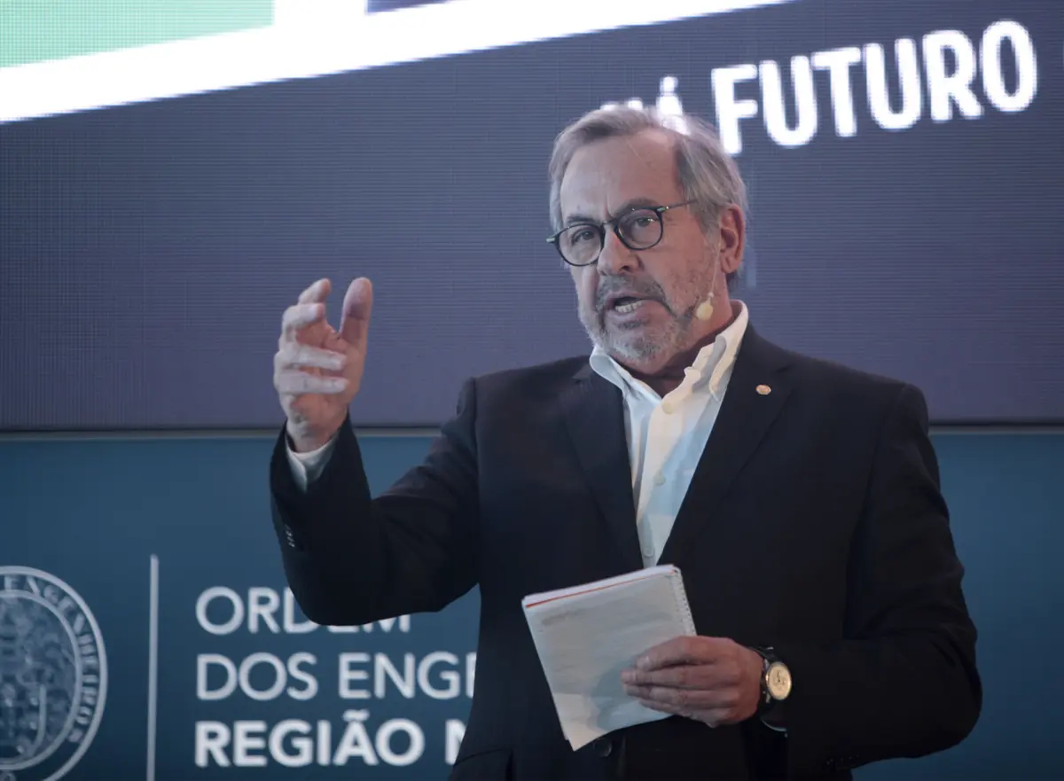 Mineiro Aires, presidente do Conselho Superior de Obras Públicas