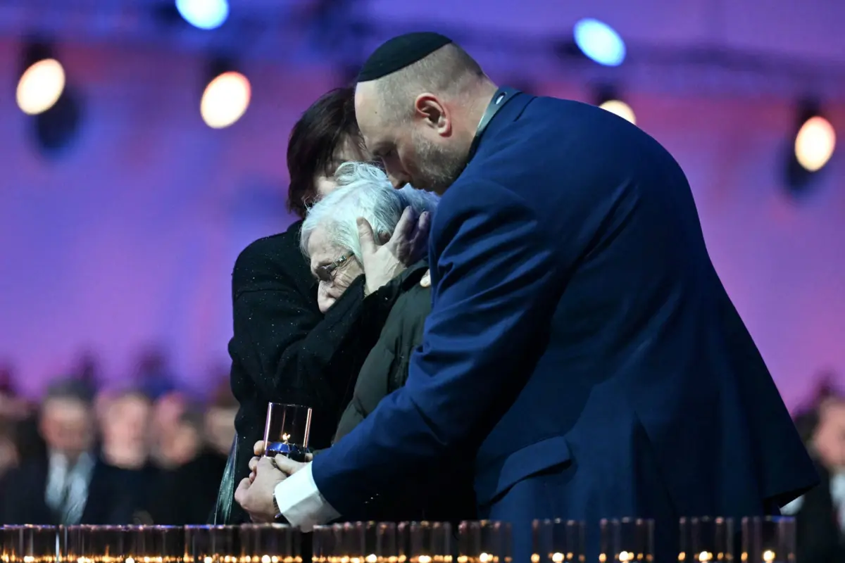 1,1 milhão de mortos em Auschwitz, estimam os historiadores: cerca de um milhão eram judeus, 70 mil eram polacos e 21 mil eram da etnia romani ou sinti