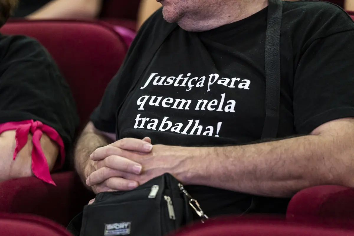 Sindicato entregou pré-aviso de greve