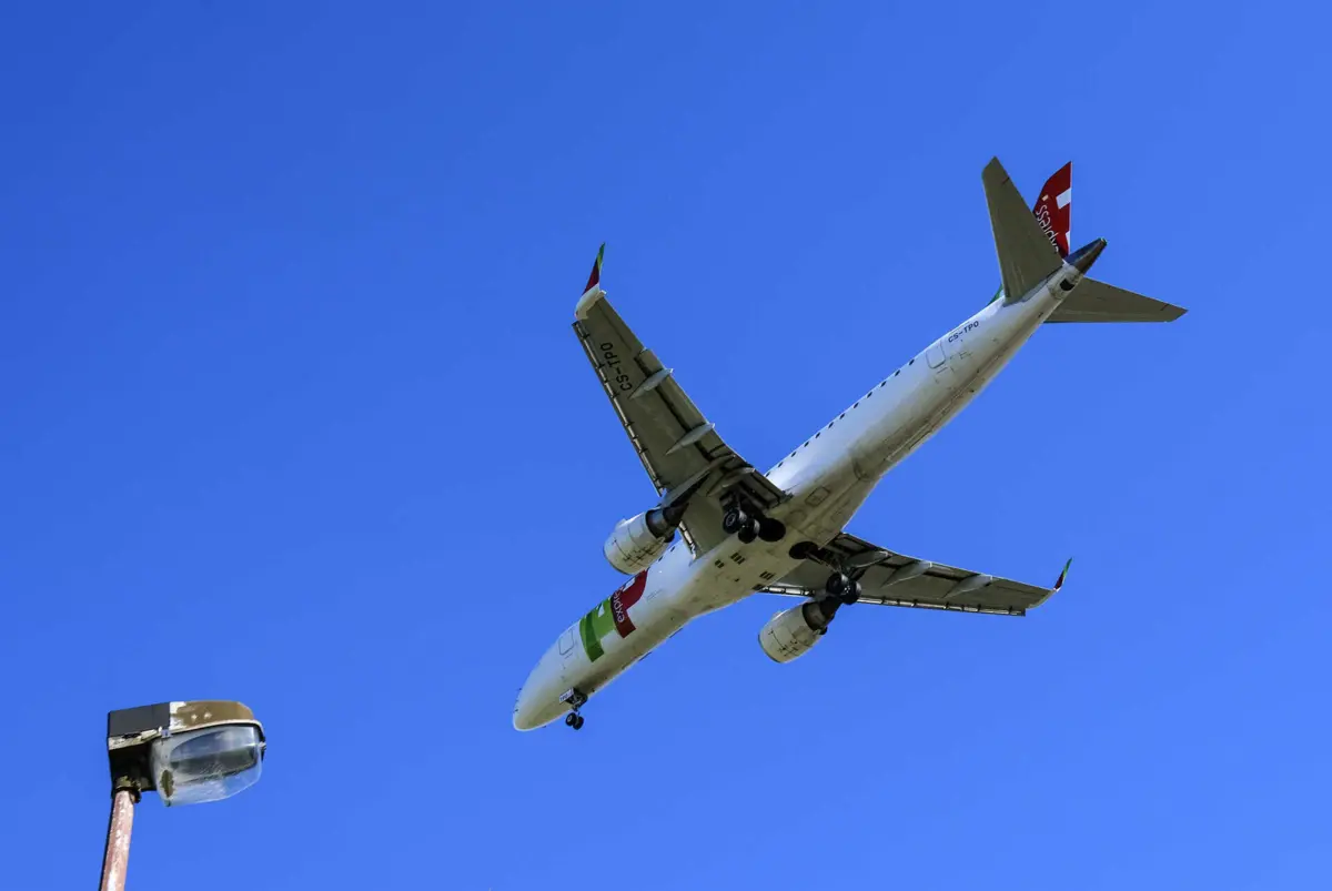 A TAP transportou 16,1 milhões de passageiros no ano passado, um aumento de 1,6% face a 2023, mas operou menos 1,5% voos