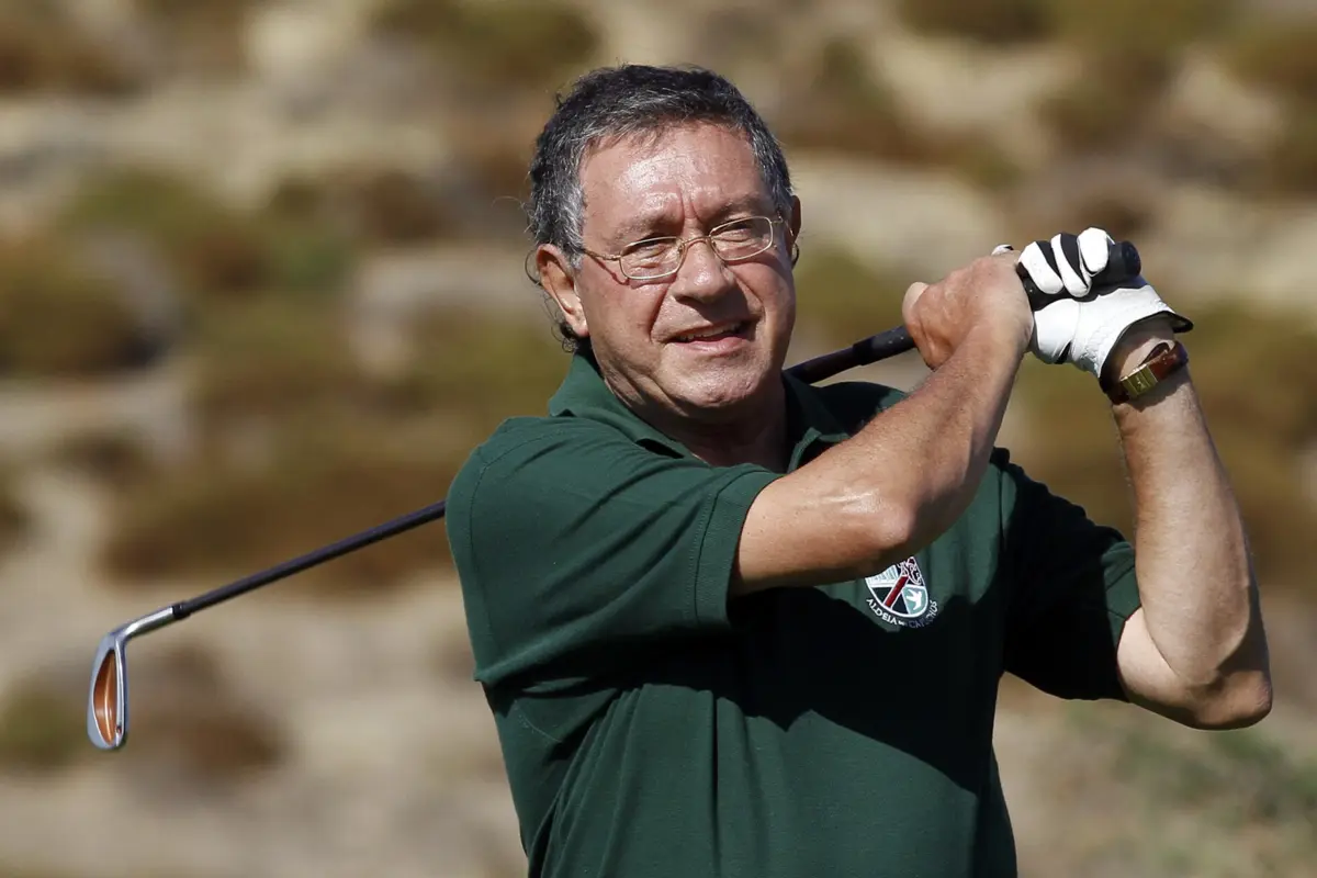 À chegada dos meios ao local, o antigo ministro já se encontrava morto