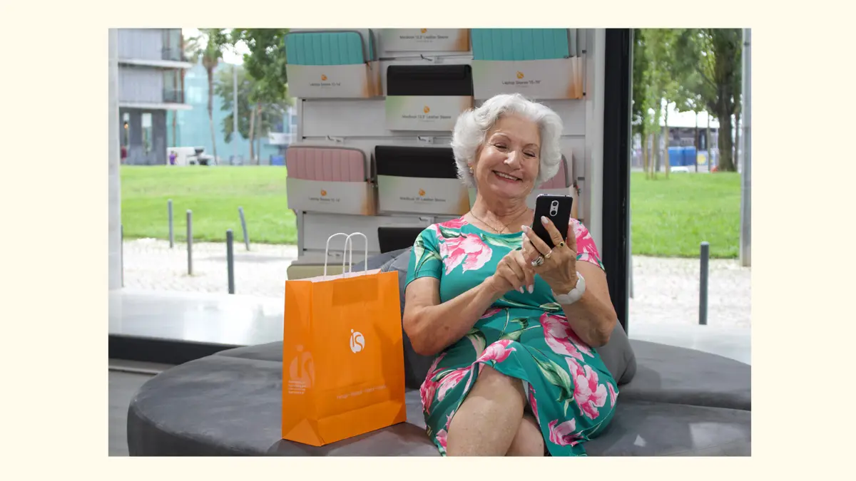 Imagem de contexto do artigo Dia dos Avós? A iServices tem o smartphone certo