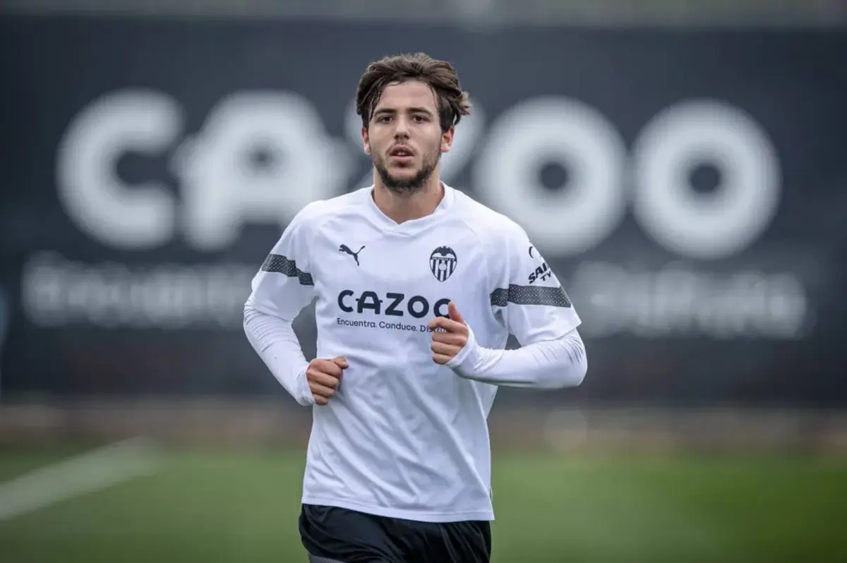 Nico esteve emprestado ao Valência