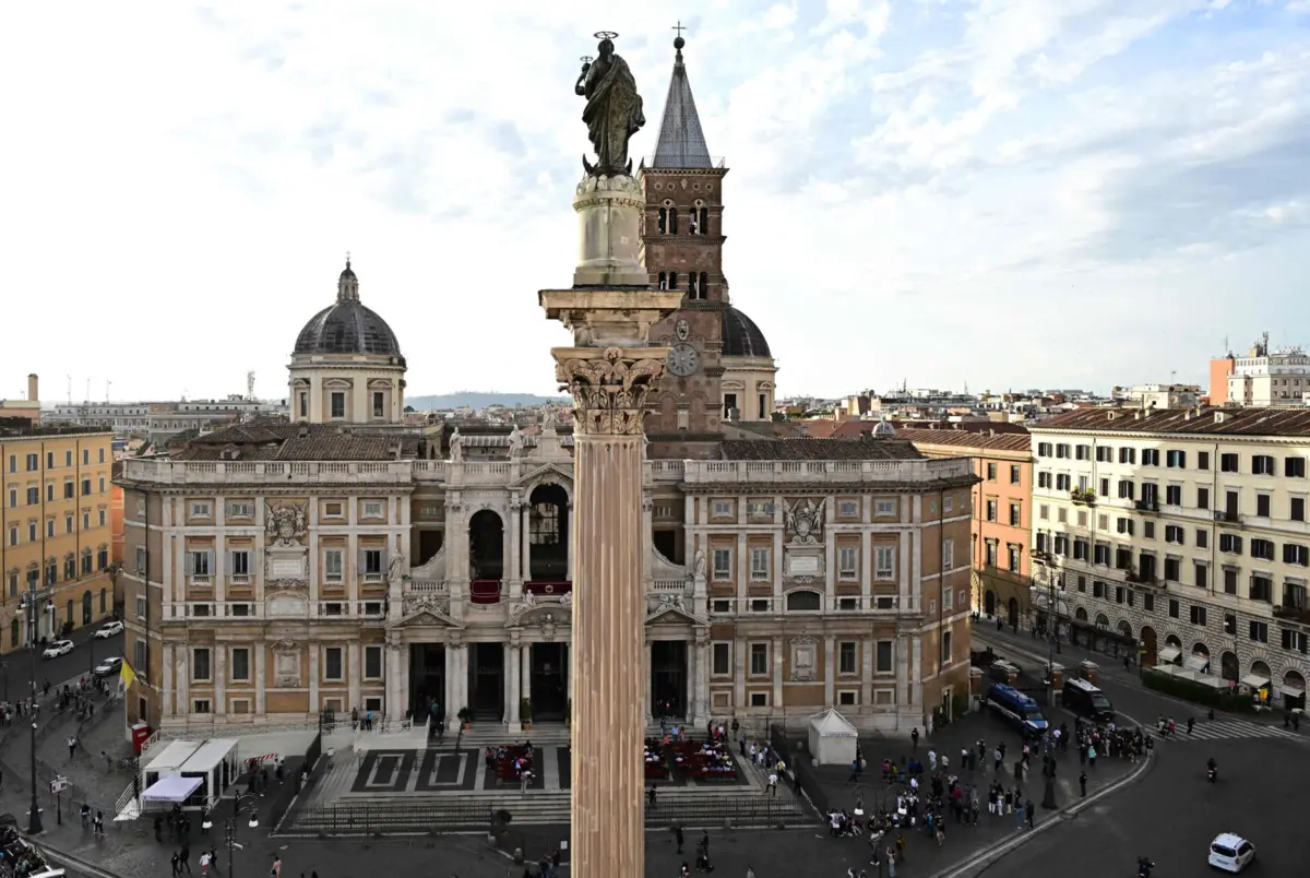 Cidade espera uma multidão para a despedida do Papa Francisco