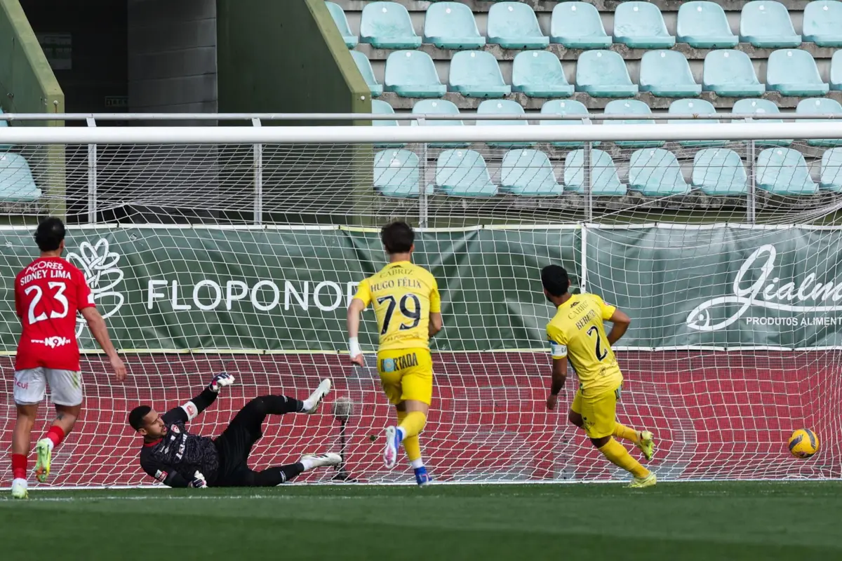 Jogo entre Tondela e Santa Clara teve dois penáltis