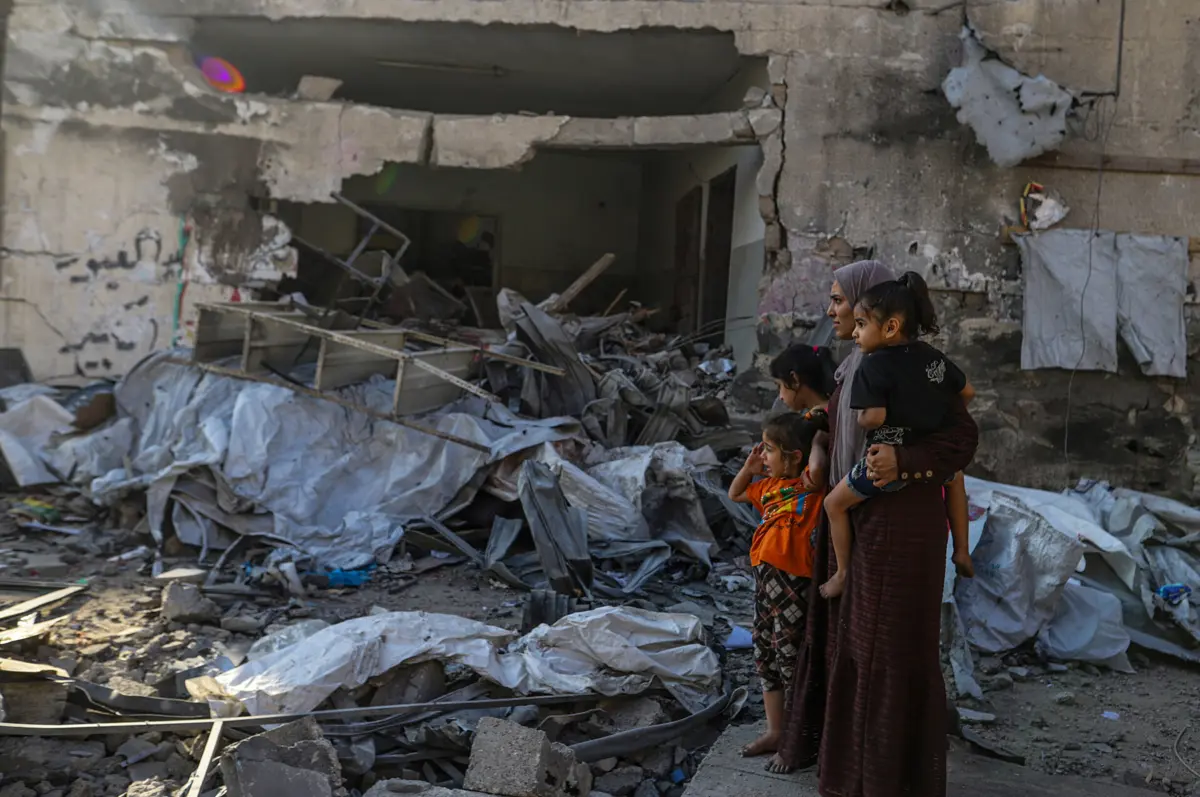 Israel mantém forte ofensiva em Gaza