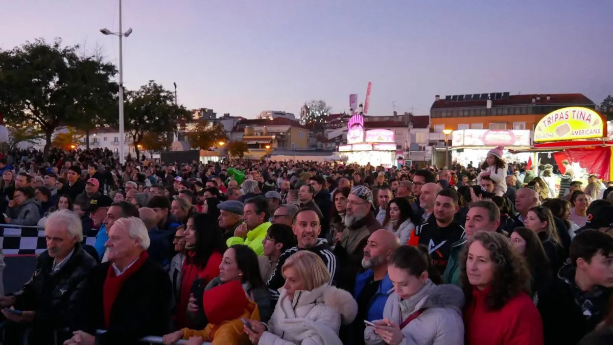 Visitantes tiveram dificuldade em encontrar locais abertos para as refeições