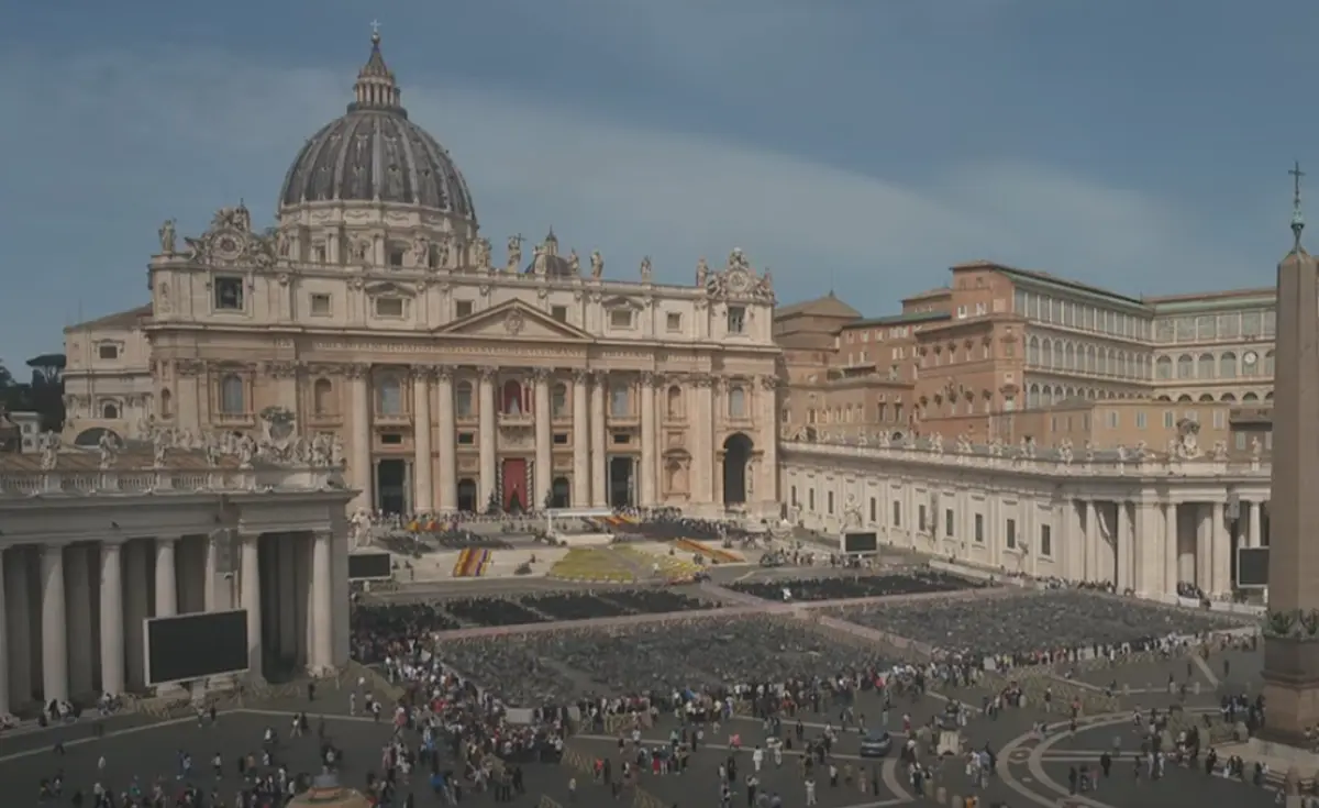 Imagem de contexto do artigo Imagens em direto do Vaticano