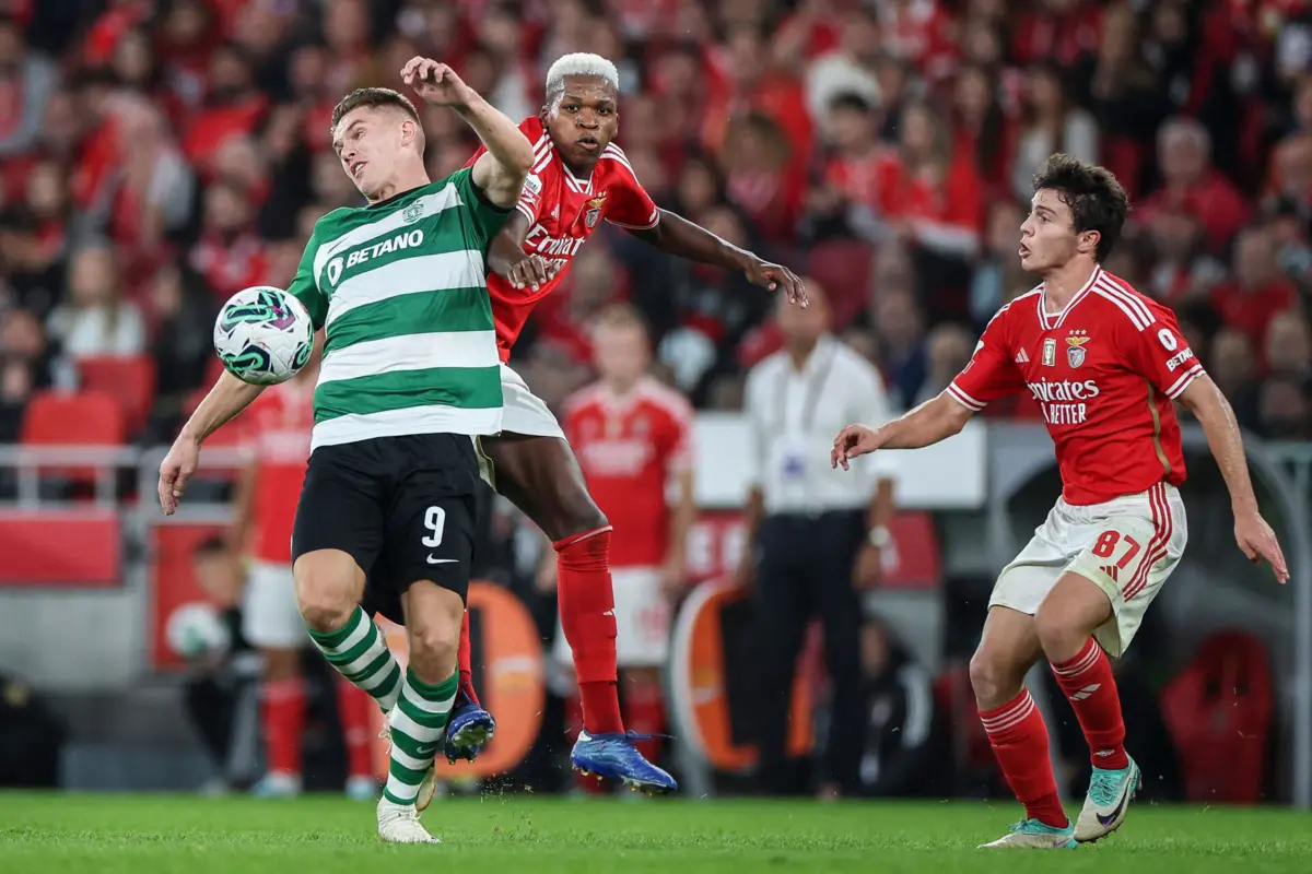 João Neves enfrentou Gyokeres duas vezes esta época e ficou rendido ao avançado do Sporting