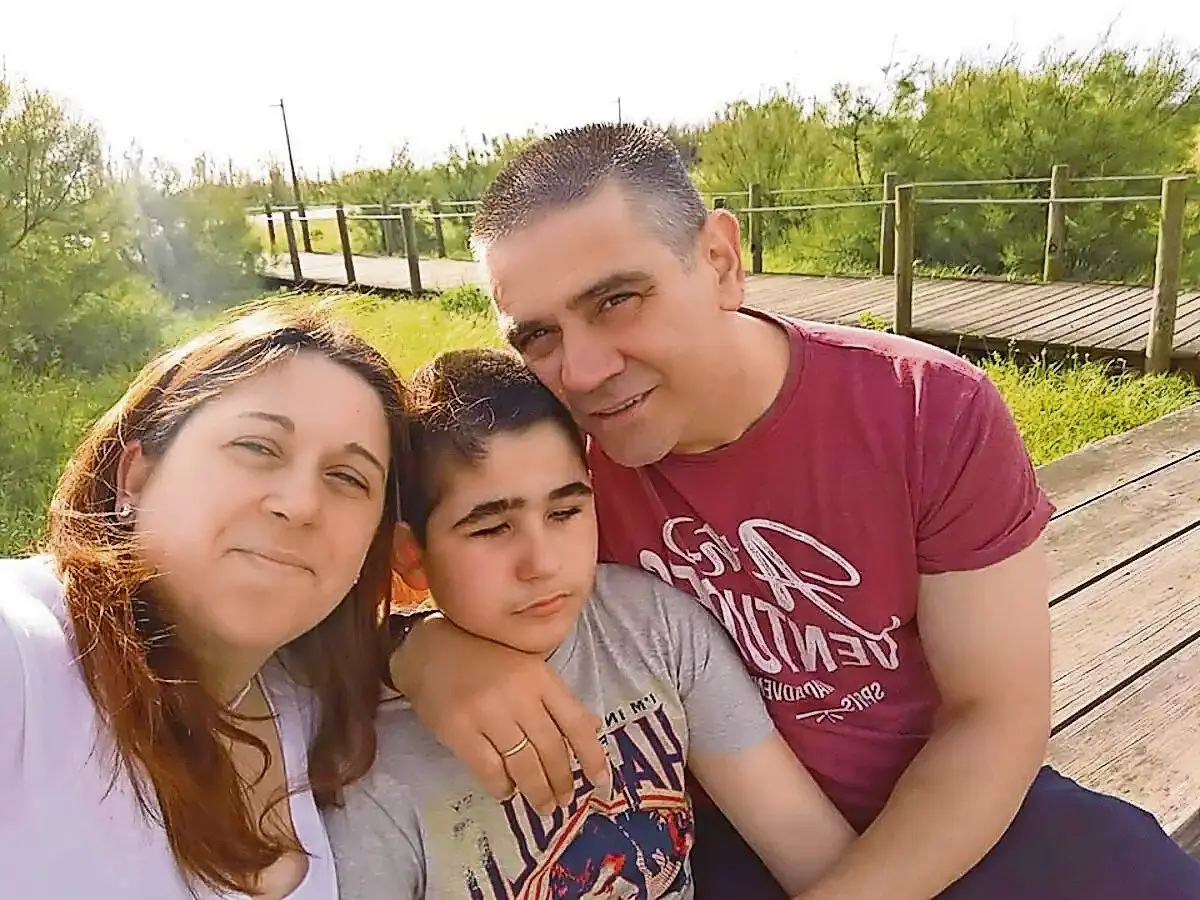 Mara e Nelson Ferreira com o filho Filipe