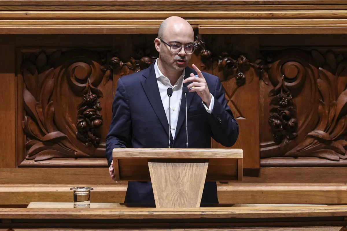 O líder parlamentar da IL, Rodrigo Saraiva