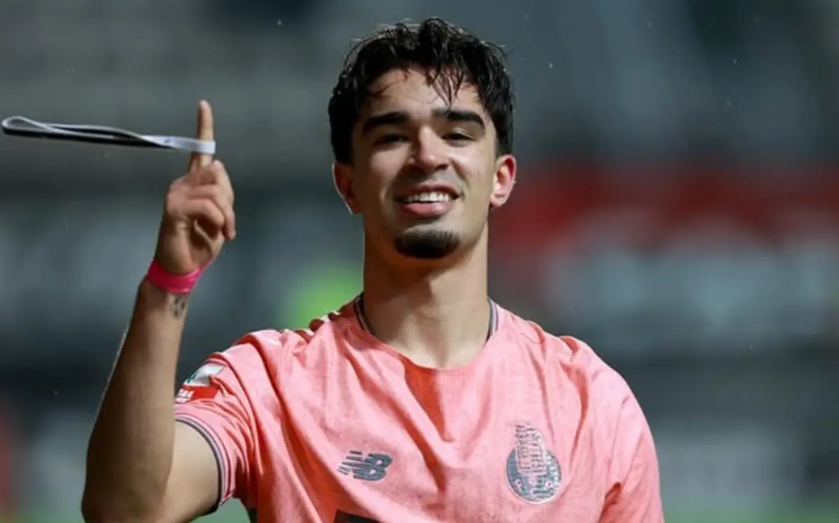 Mateus Mide marcou ao quarto jogo na equipa B