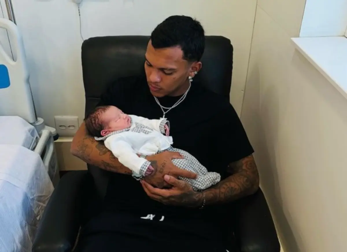 Imagem de contexto do artigo Portista Gabriel Veron bisa na paternidade