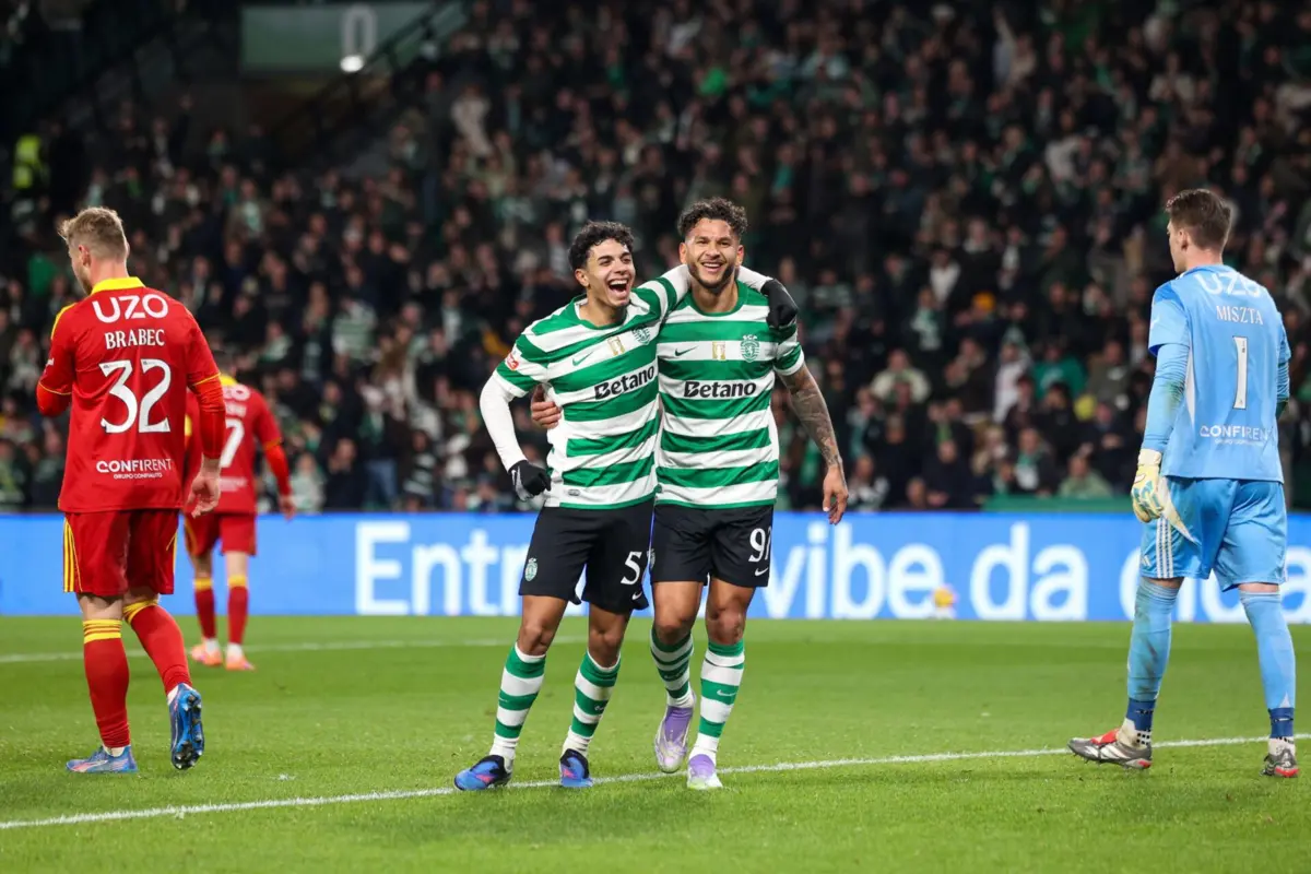 Suárez marcou três golos