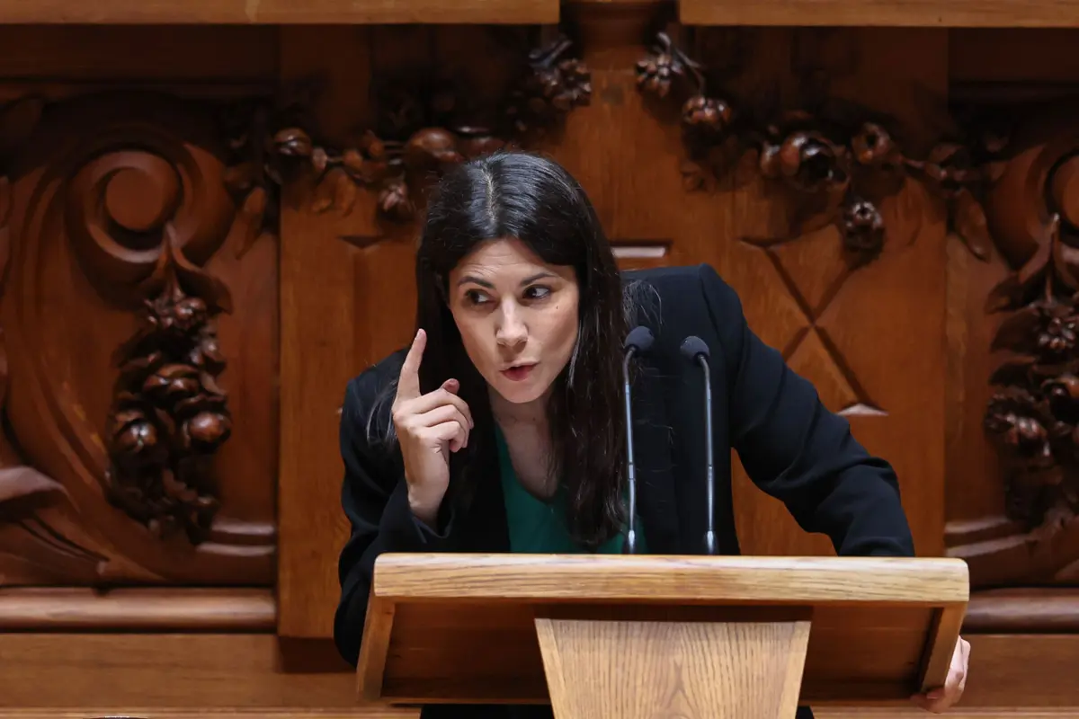 Mortágua afirmou que “ninguém tem a coragem de olhar para as casas vazias e dizer” como é resolvido o problema