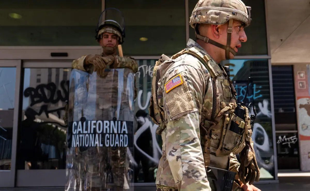 Imagem de contexto do artigo Califórnia interpõe ação judicial para impedir envio de militares para Los Angeles