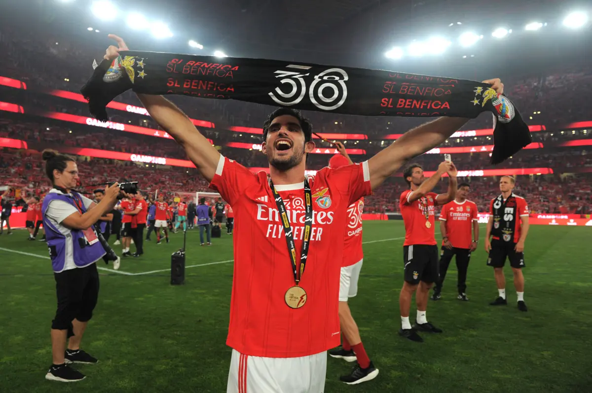Gonçalo Guedes está de regresso ao Benfica