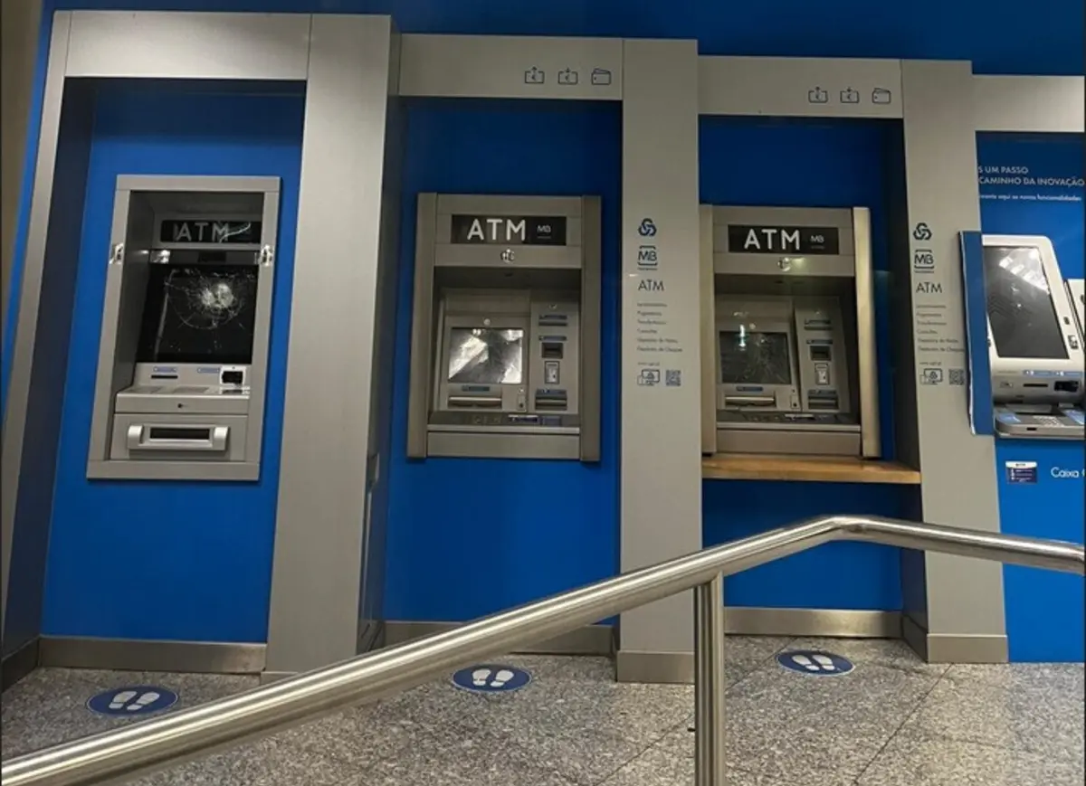 Imagem de contexto do artigo Homem detido após destruir sete caixas multibanco no centro de Mirandela