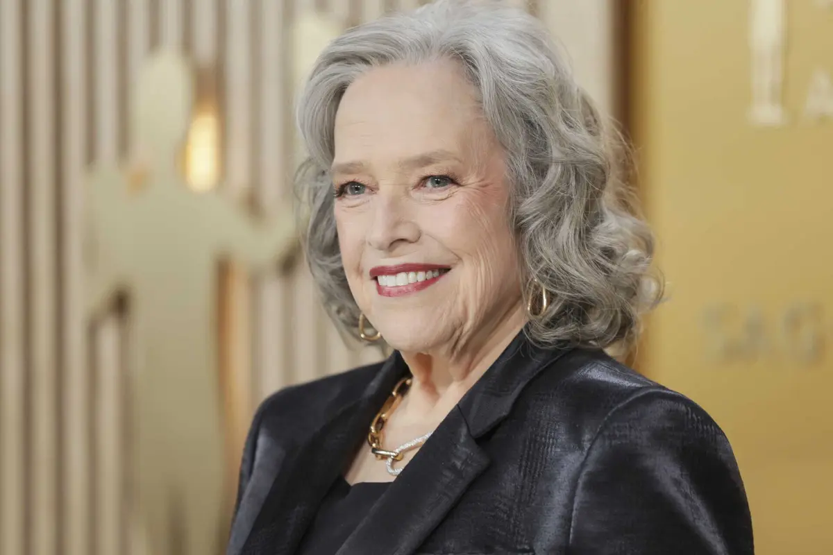 Imagem de contexto do artigo Kathy Bates perdeu 45 quilos o que tornou "o trabalho muito mais fácil"