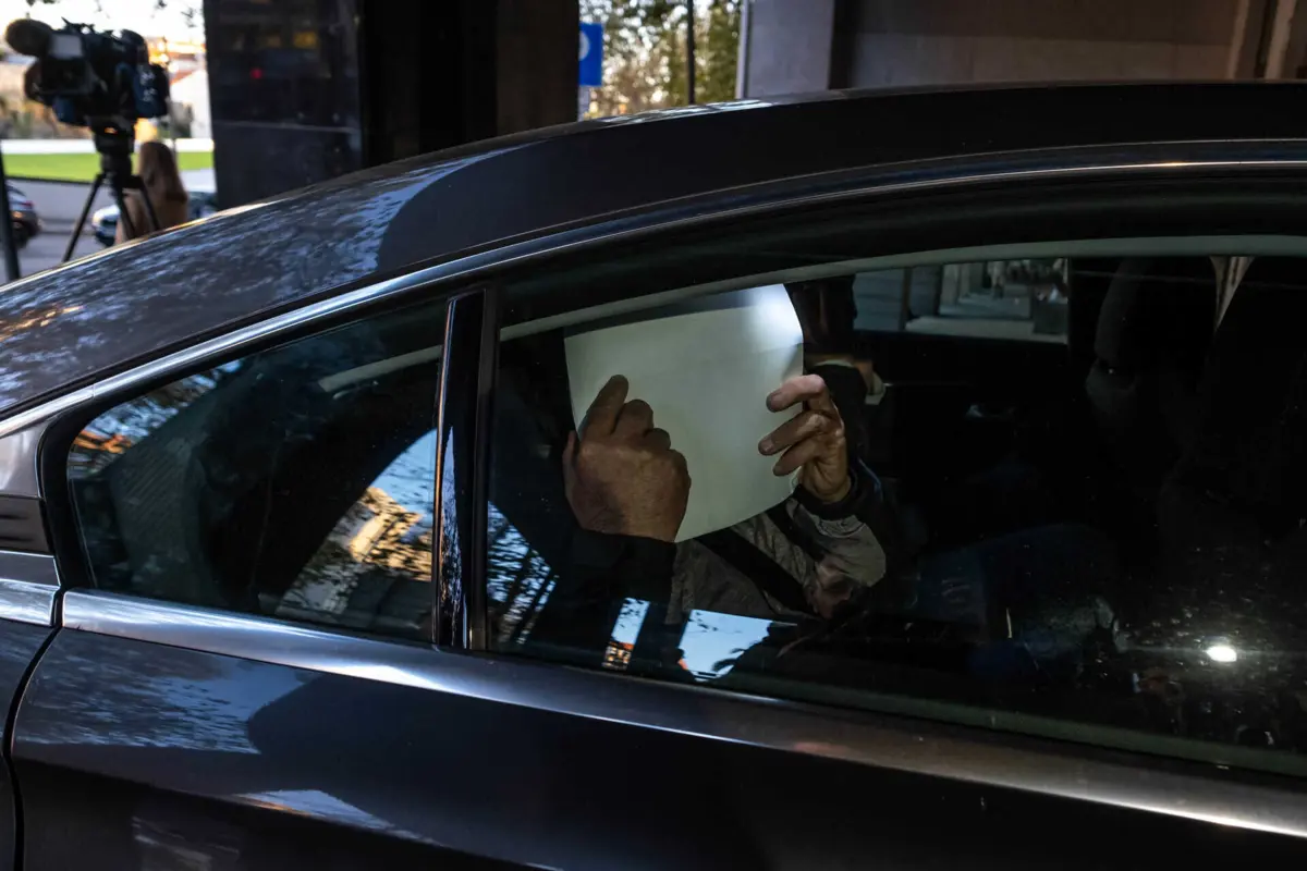 Dois dos arguidos continuam detidos