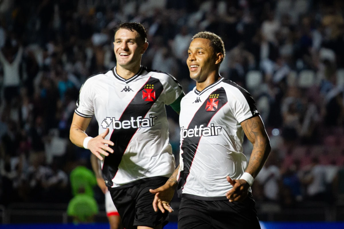 Celebração dos jogadores do "Vascão"