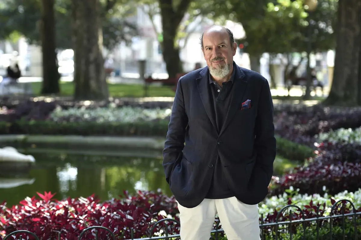 Eduardo Paz Barroso é autor de dezena e meia de livros.