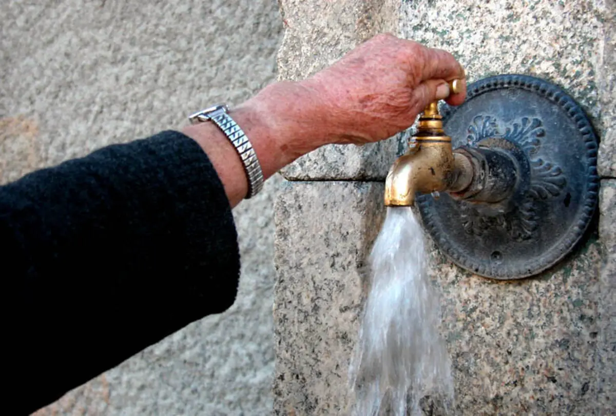 Imagem de contexto do artigo Recorde de mortes por água contaminada e falta de higiene