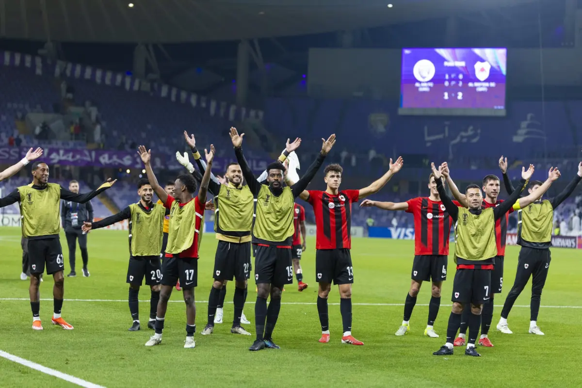 Conjunto liderado por Artur Jorge celebra o triunfo