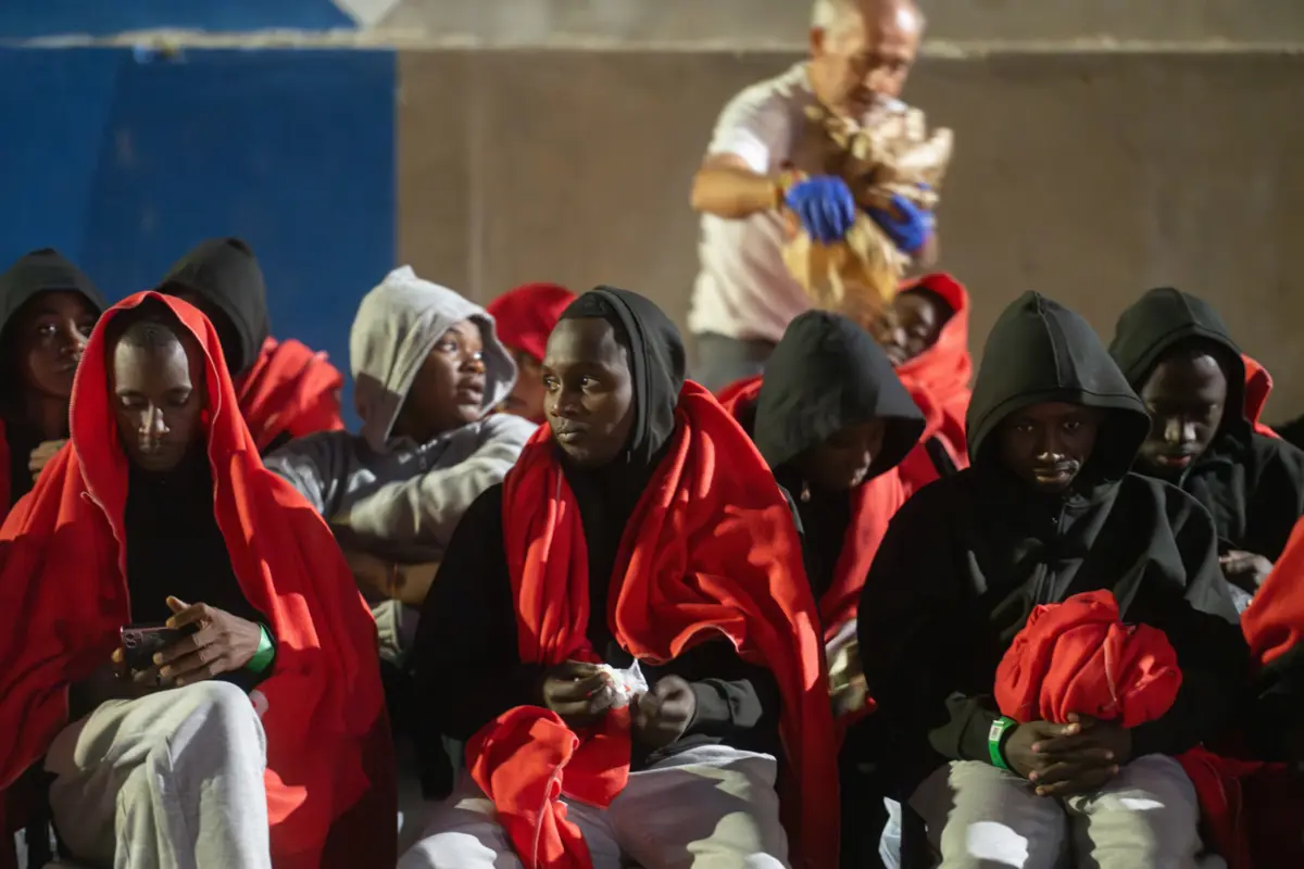 Grupo de 44 migrantes, entre os quais 35 menores, passou de Marrocos para Espanha a nado