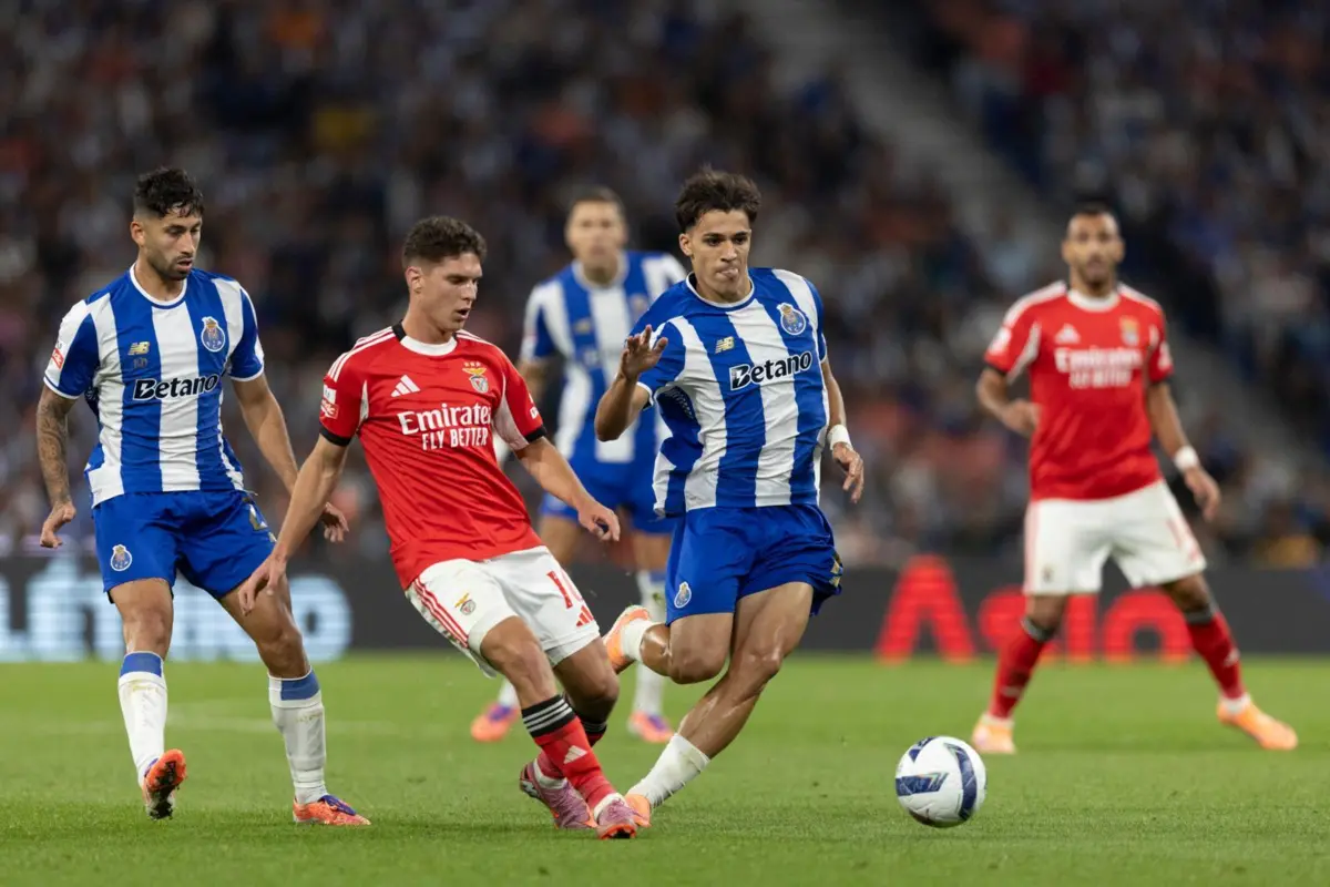 F. C. Porto e Benfica medem forças na quarta-feira