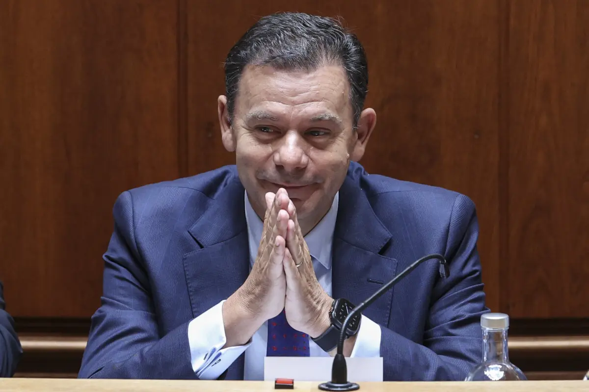 Luís Montenegro, primeiro-ministro
