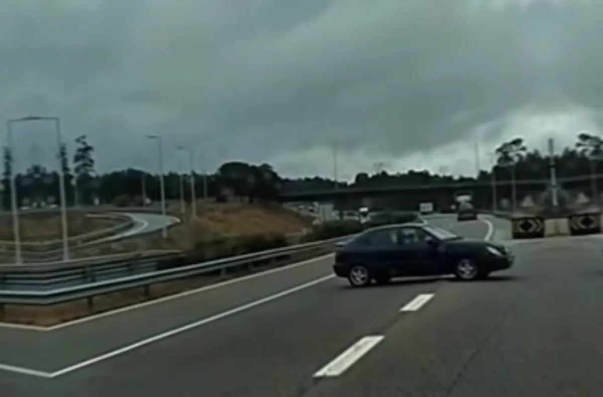 Imagem de contexto do artigo Condutora filmada a circular em contramão na A1 em Aveiro