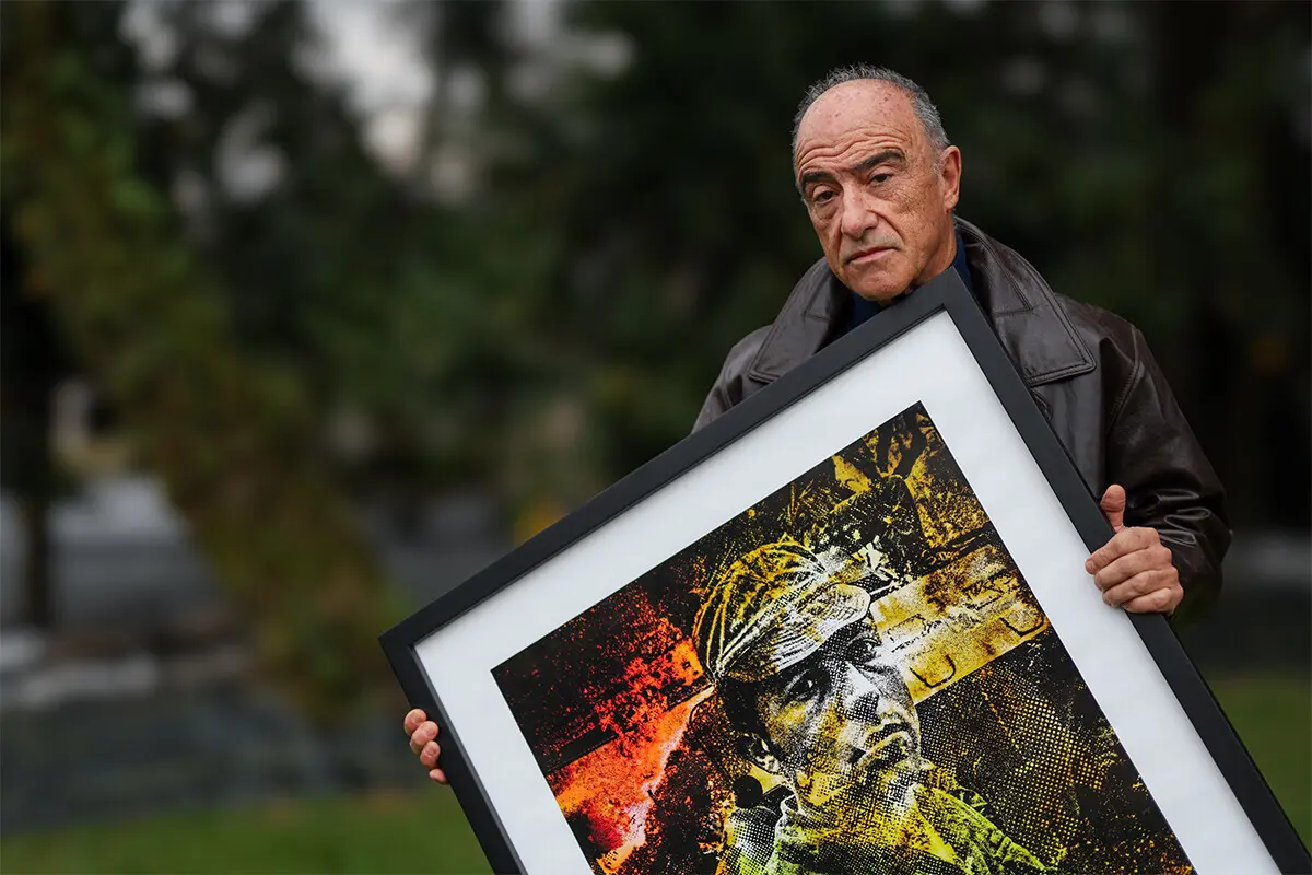 No dia 25 de abril de 1974, Alfredo Cunha acompanhou a revolução, em trabalho para o jornal O Século