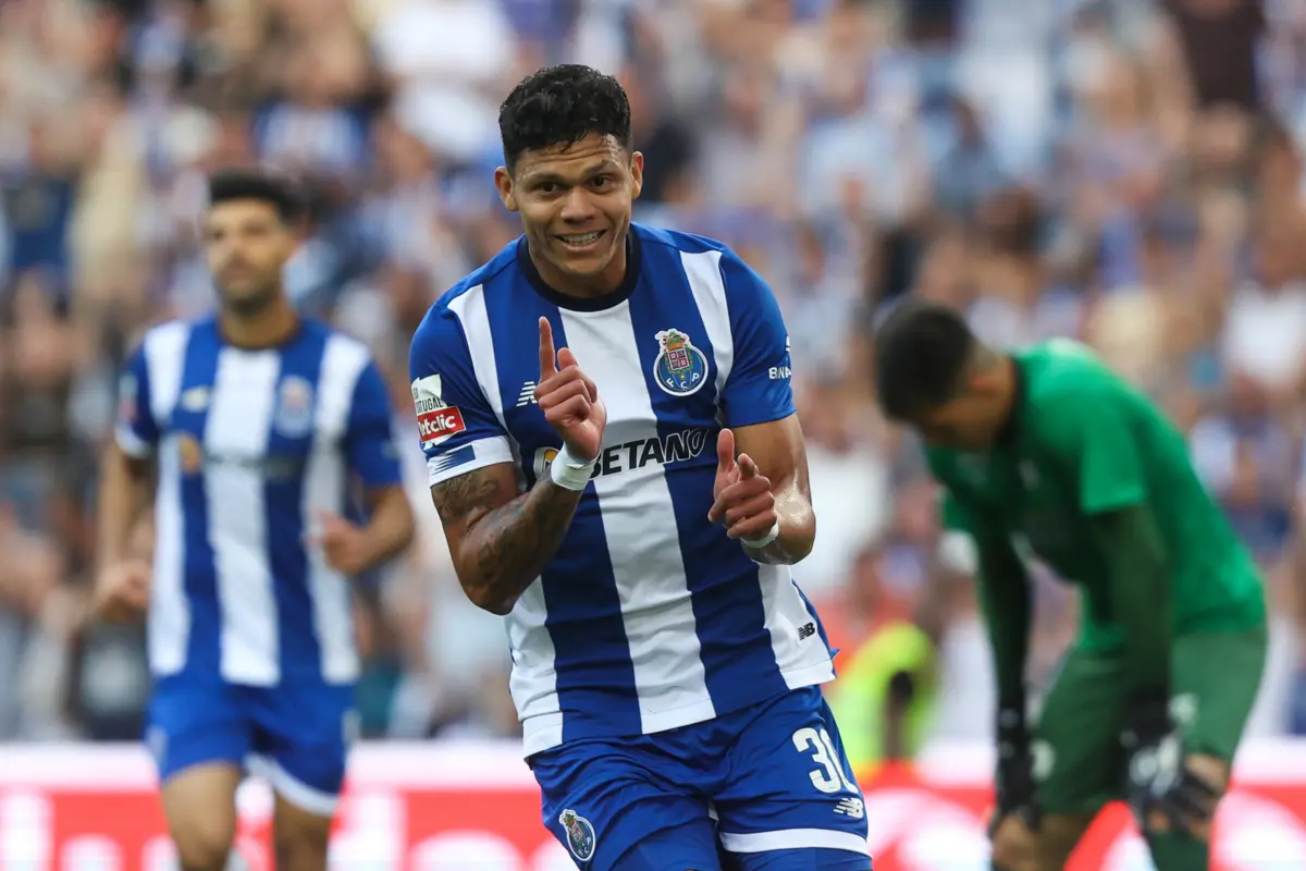 Novo detetor de talentos do Arsenal, Paulo Xavier, indicou o nome de Evanilson como prioridade para 2024/25